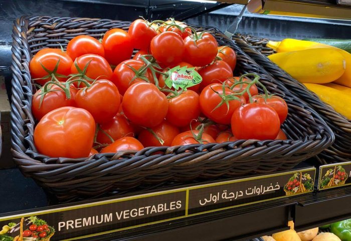 Туркменские томаты в отделе лучших продуктов торговых маркетов «Carrefour»