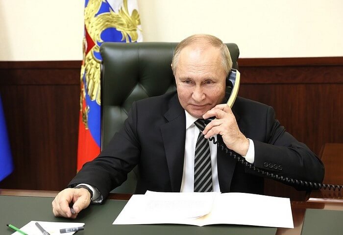 Путин в телефонном разговоре поздравил президента Туркменистана с днем рождения