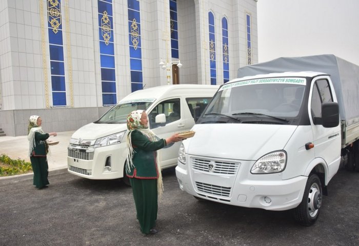 Tuition-Paying Students in Turkmenistan to Receive Diplomas Without Internship Requirement
