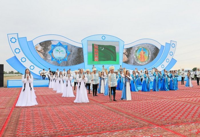 Turkmenistan's President Participates in Bagtyýarlyk Water Treatment Facility Opening