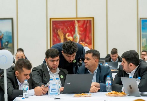 Trades on SCRMET Total About 32 Million Manats