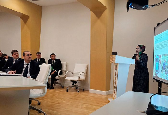 Türkmenistanda döwlet edaralarynyň işgärlerini hasaba alyş “Işgärler” programmasy döredildi