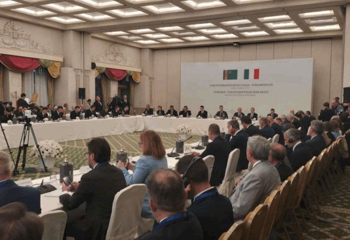 Türkmenistan bilen Italiýa ikitaraplaýyn resminamalaryň toplumyna gol çekdi