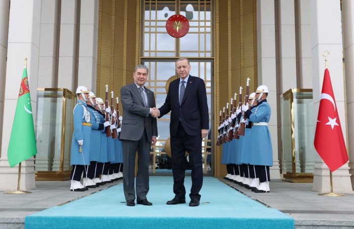 Türkmen halkynyň Milli Lideri Türkiýäniň Prezidenti bilen duşuşyk geçirdi