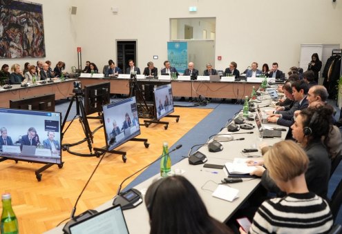 IRU предложил меры по ускорению перевозок по Среднему коридору