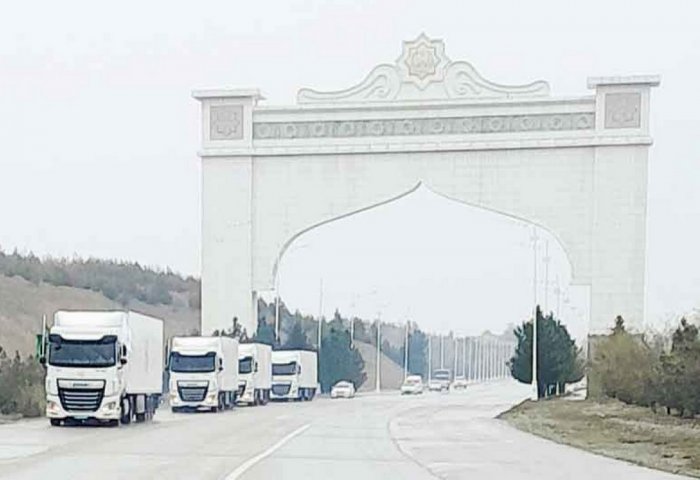 Eýran ynsanperwer kömek üçin Türkmenistana minnetdarlyk bildirdi