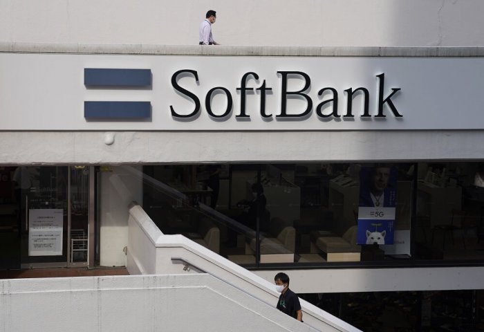Softbank Invests $3.9 Billion on U.S. Tech Giants