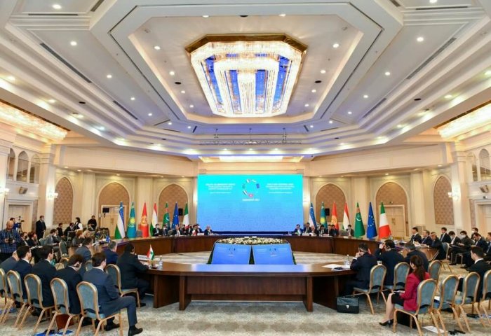 Foreign Ministers of Italy, Central Asian Countries Meet in Uzbekistan