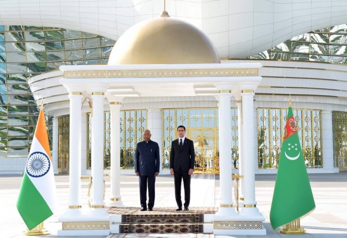 Hindistan Devlet Başkanı resmi ziyaretle Türkmenistan’a geldi