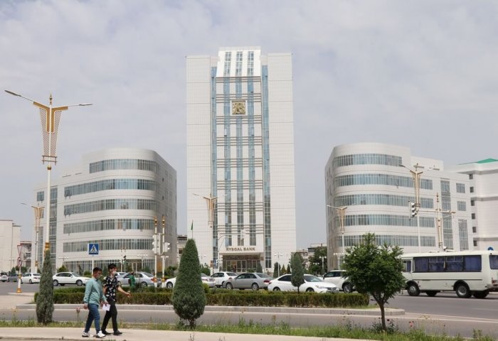 Türkmenistan'daki bankaların sağladıkları toplam kredi miktarı 84 milyar manatı aştı 