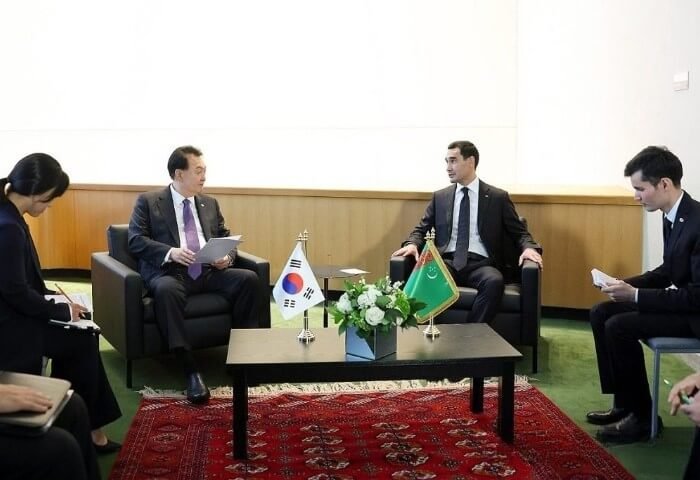 Turkmen President Holds Talks With South Korean President