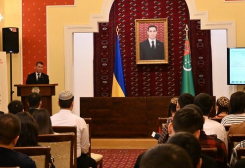 Türkmenistan’ın Ukrayna Büyükelçiliği’nde Mahtumkulu Firaki’nin 300. yıldönümü vesilesiyle etkinlik düzenlendi