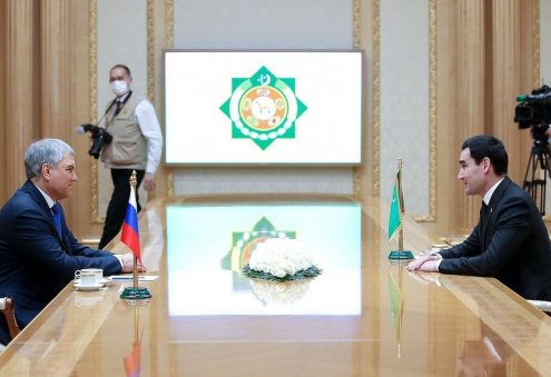 Türkmenistan Devlet Başkanı, Aşkabat’ta Rusya Devlet Duması Başkanı ile görüştü