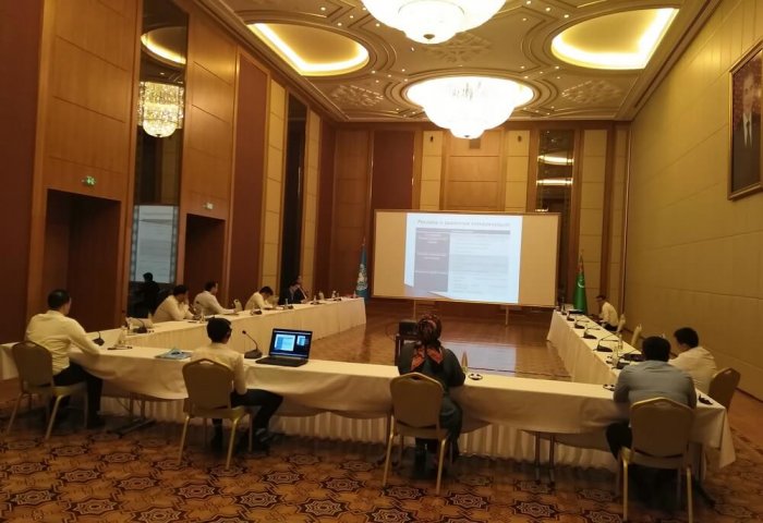 Представители Туркменистана изучают передовые технологии в торговле