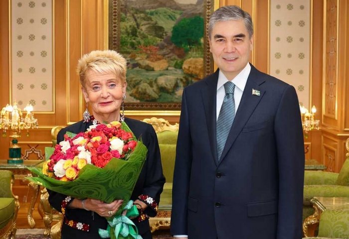 Гурбангулы Бердымухамедов провел встречу с главой Туркмено-австрийского общества Гурбангулы Бердымухамедов провел встречу с главой Туркмено-австрийского общества