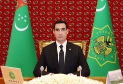 Президент Туркменистана поздравил Короля Бахрейна с Национальным днем страны