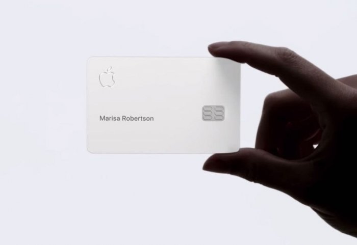 “Apple” karz kartlaryny ulanyşa girizdi