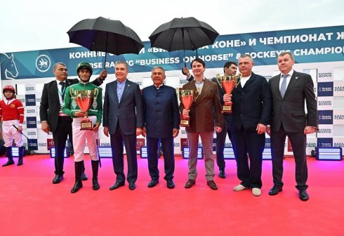 Gurbanguly Berdimuhamedov, Rustam Minnikhanov Visit Kazan Equestrian Complex
