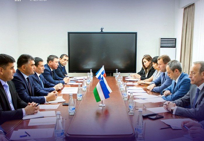 Узбекистан и Россия намерены увеличить грузоперевозки через Туркменистан