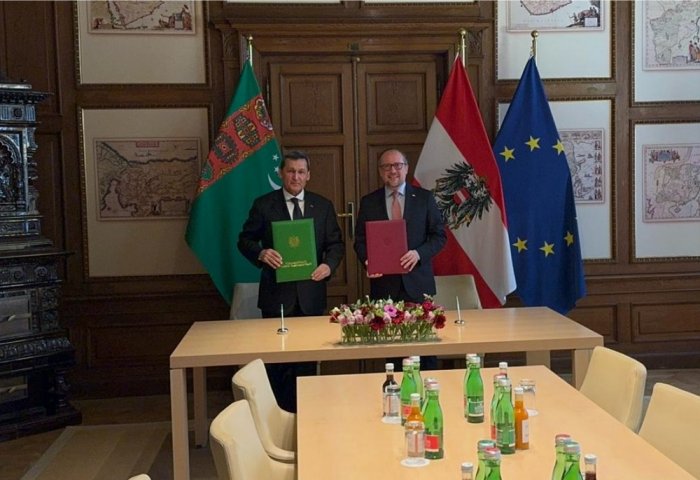 Главы МИД Туркменистана и Австрии подписали Программу сотрудничества
