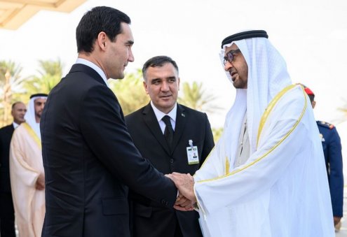 Президент Туркменистана пригласил президента ОАЭ с официальным визитом в Туркменистан