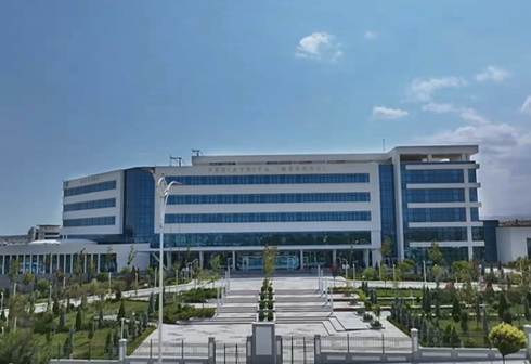 Turkmen President Inspects Construction of International Pediatric Center