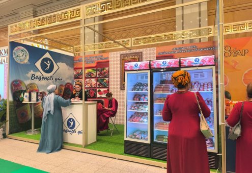 Turkmen Entrepreneur Launches New Semi-Smoked Sausage Production