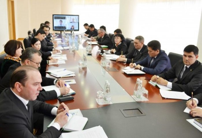 В Туркменистане обсуждено присоединение к документам транспортной системы ООН