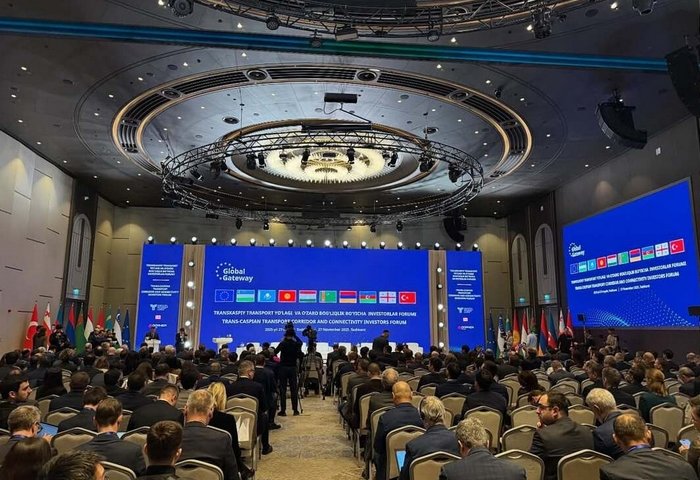 Turkmen Delegation Participates in Trans-Caspian Transport Corridor Investors Forum