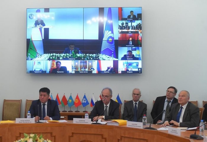 Turkmen Delegation Attends CIS Economic Council Meeting
