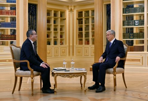 Tokaýew: Gazagystan Russiýa-Gazagystan-Türkmenistan-Eýran ugrunyň gelejegine uly ähmiýet berýär