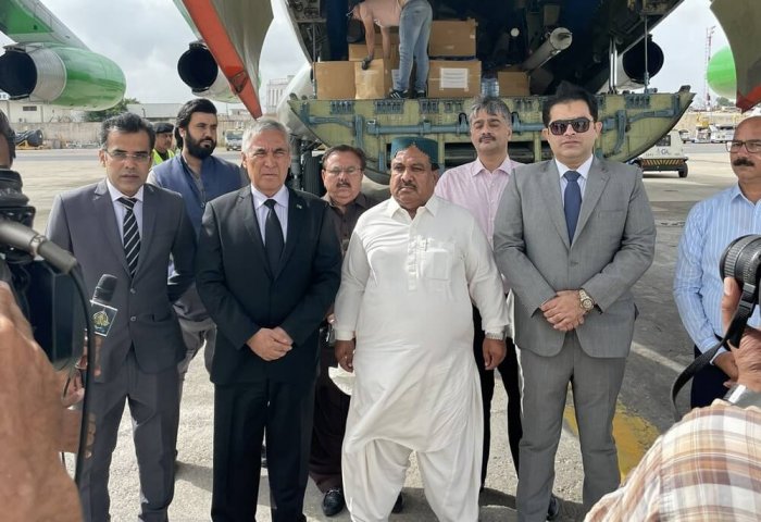Гуманитарный груз из Туркменистана прибыл в Пакистан