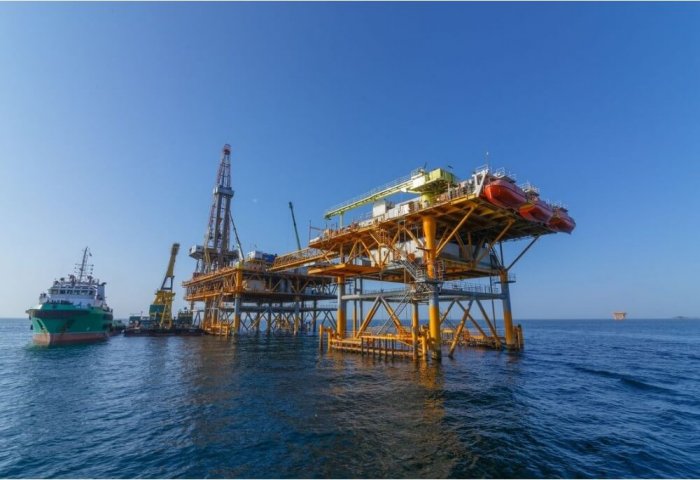 Туркменистан и Казахстан увеличили поставку нефти через Баку
