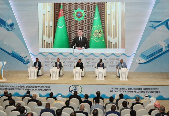 Türkmenistan'ın Avaza Milli Turizm Bölgesi'nde uluslararası ulaştırma forumu faaliyetlerine başladı