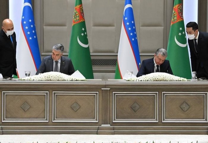 Türkmenistan-Özbekistan işbirliğini ilerletmeye yönelik belgeler imzalandı