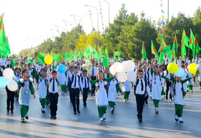 Türkmenistanda Bilimler we talyp ýaşlar gününi dabaraly belleniler