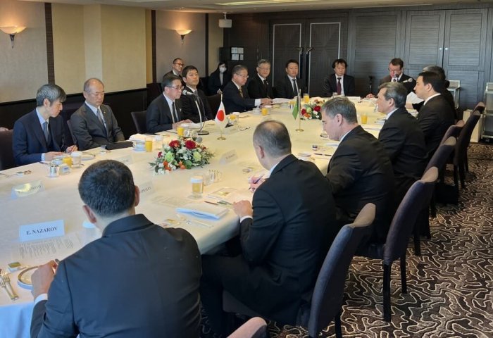 Türkmenistan heyeti, Japon iş çevrelerinin temsilcileriyle bir araya geldi