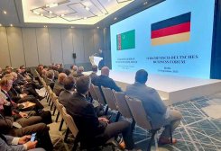 Туркменистан пригласил промышленные и логистические компании Германии к сотрудничеству