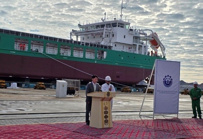 Туркменистан спустил на воду первый отечественный сухогруз