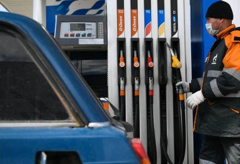Türkmenistan Özbegistana 11,7 million litr benzin eksport etdi