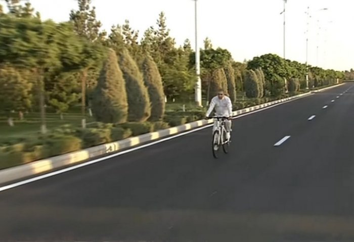 Gurbanguly Berdimuhamedov Takes Bicycle Ride Along Caspian Sea Coast Gurbanguly Berdimuhamedov Takes Bicycle Ride Along Caspian Sea Coast