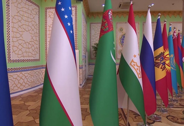 Turkmen President Attends Meeting of CIS Heads of State