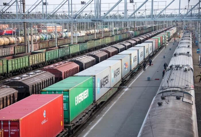 Грузоперевозки по железной дороге Баку-Тбилиси-Карс превысили 1 миллион тонн