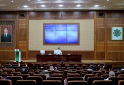 TDHÇMB-niň sişenbe günündäki geleşikleri: 125,7 million manatlyk un satyldy