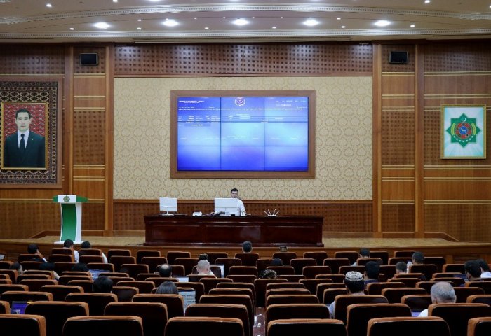 TDHÇMB-niň sişenbe günündäki geleşikleri: 125,7 million manatlyk un satyldy