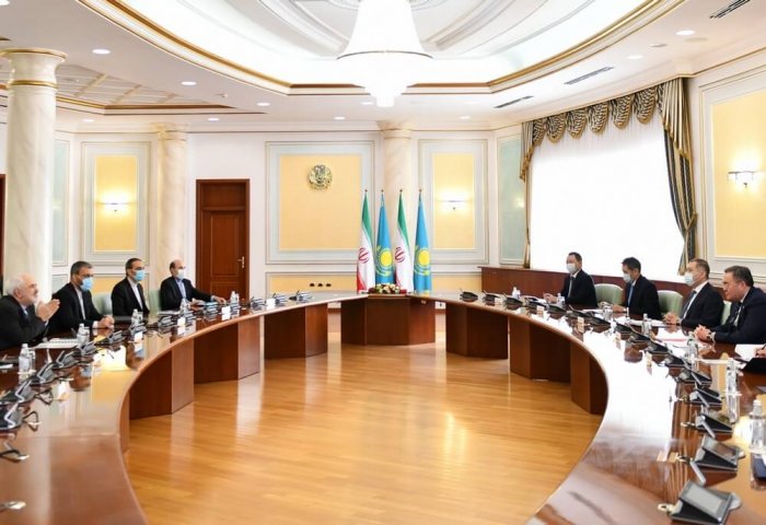 Подчеркнута важность железной дороги Казахстан-Туркменистан-Иран 