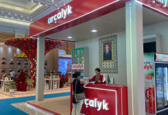 “Arçalyk” kompaniýasy “Arçi”, “Pöwrize” içgileriniň demir gapdaky önümçiligini ýola goýdy
