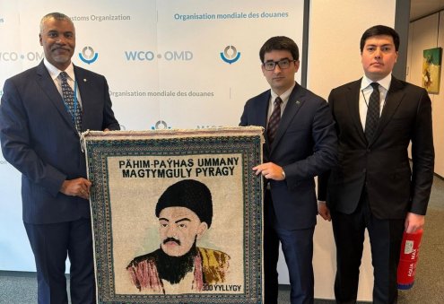 Turkmen Ambassador Meets With Secretary General of World Customs Organization