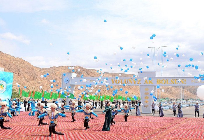 Автомобильный мост через Гарабогаз кёл откроют в Балканском велаяте Автомобильный мост через Гарабогаз кёл откроют в Балканском велаяте