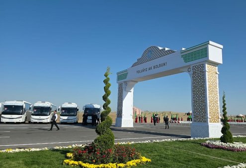 Türkmenistanyň Prezidenti Aşgabat – Türkmenabat awtobanynyň Mary – Türkmenabat böleginiň açylyşyna gatnaşdy